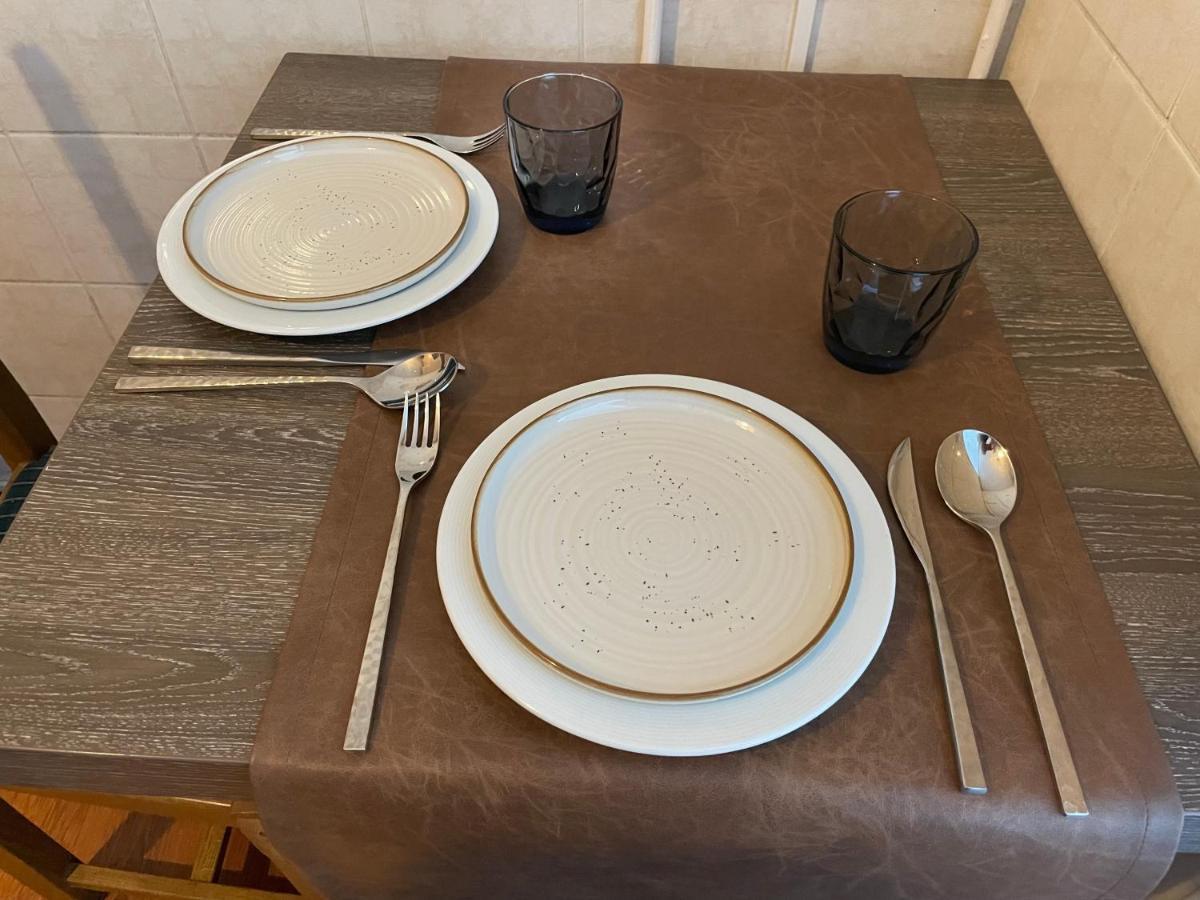 Appartement 2 Chambres Avec Parking Prive Gratuit Dijon Ngoại thất bức ảnh